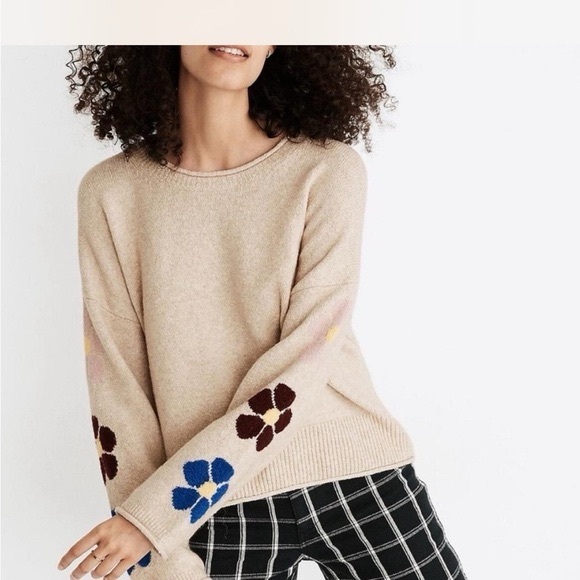 Madewell Sweaters - Madewell Floral Accents Beige Women's Sweater (Size XS)